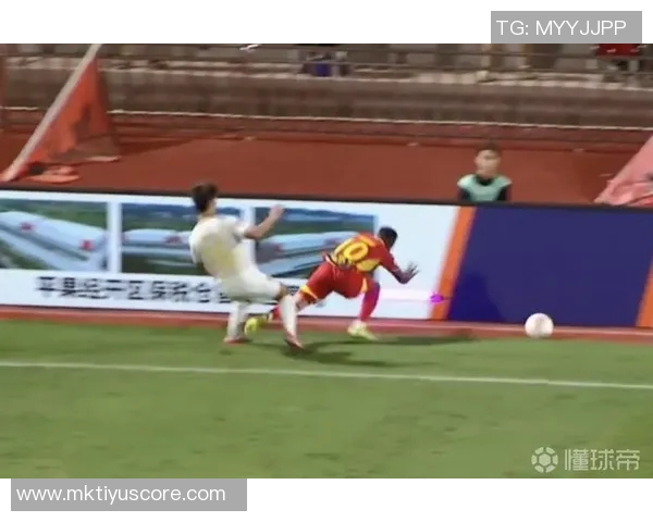 朱艺对阿萨莫阿遭遇表示心痛并呼吁中足联制定广告牌设置规范 朱艺对阿萨莫阿遭遇表示心痛并呼吁中足联制定广告牌设置规范