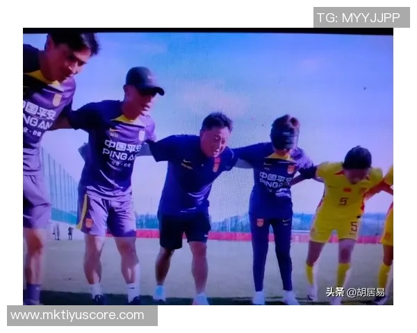 陈睿琳任意球绝妙进球助中国U17女足1-0领先挪威队 陈睿琳任意球绝妙进球助中国U17女足1-0领先挪威队